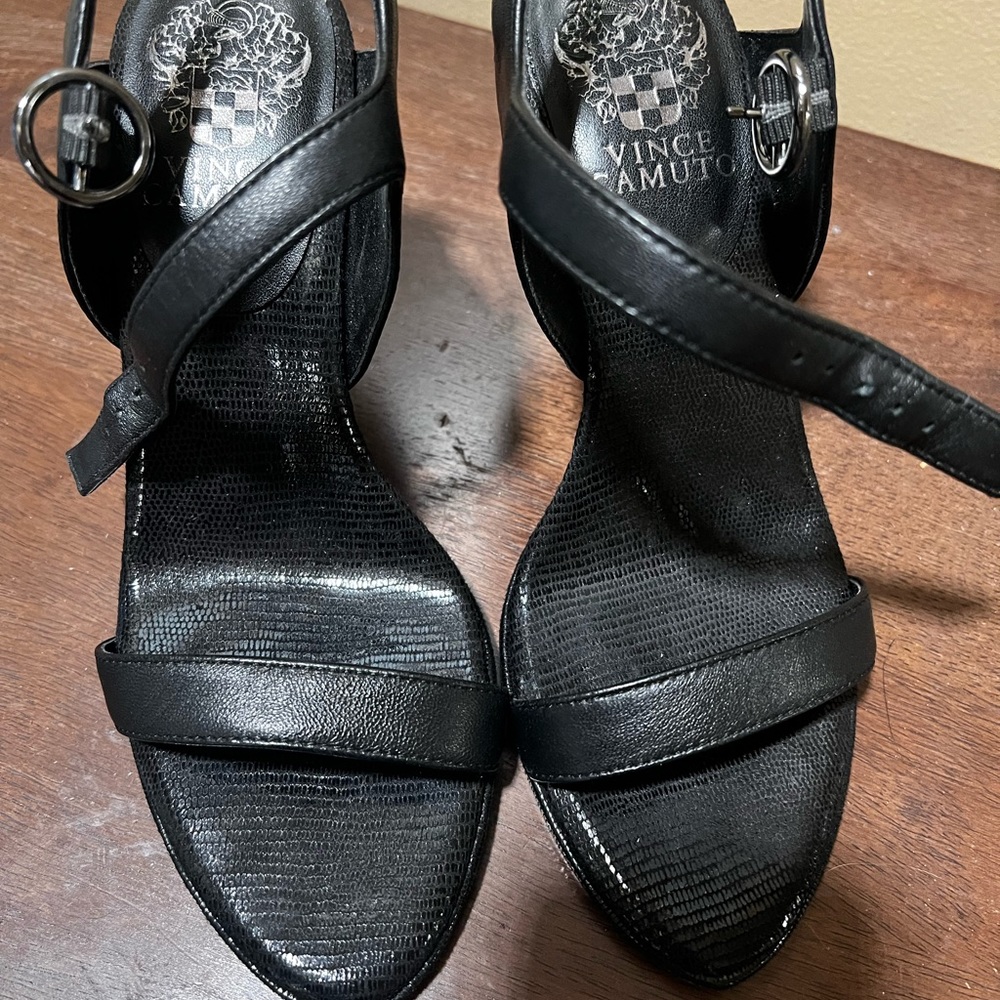 Vince Camuto heels size 6 - Picture 2 of 4